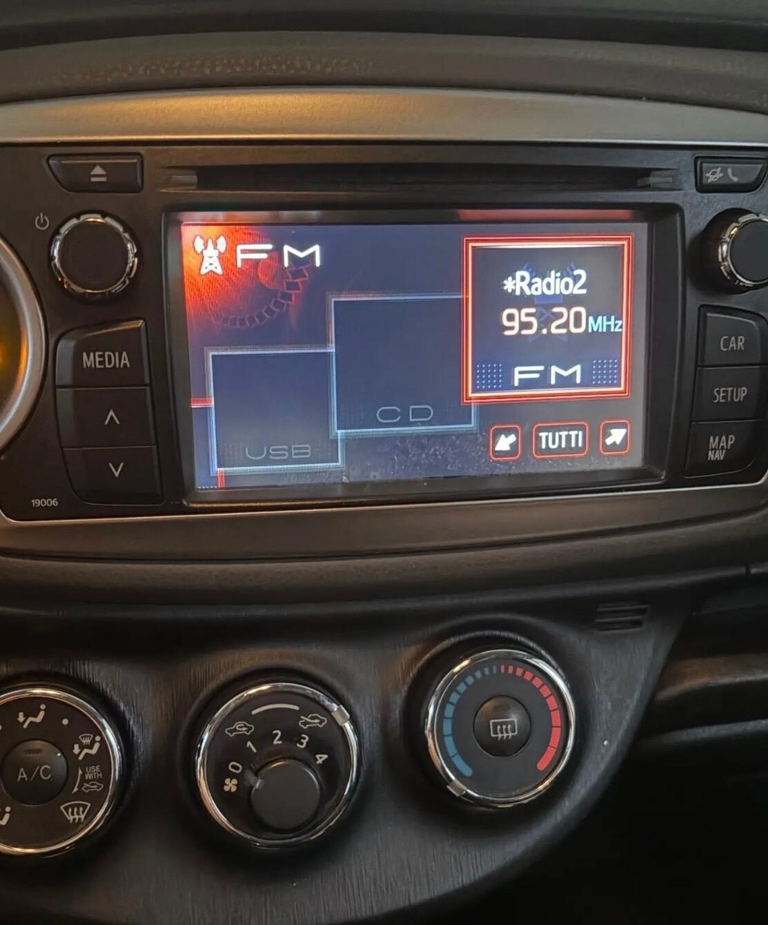 Toyota Yaris 1.0 5 porte Lounge