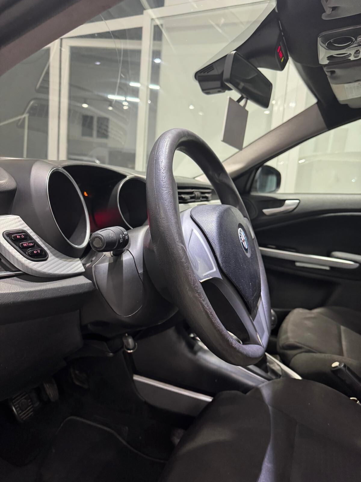 Alfa Romeo Giulietta 1.6 JTDm-2 105 CV Exclusive