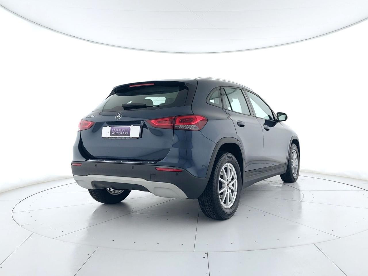 Mercedes-Benz GLA 200 d Business auto CAMERA+LED