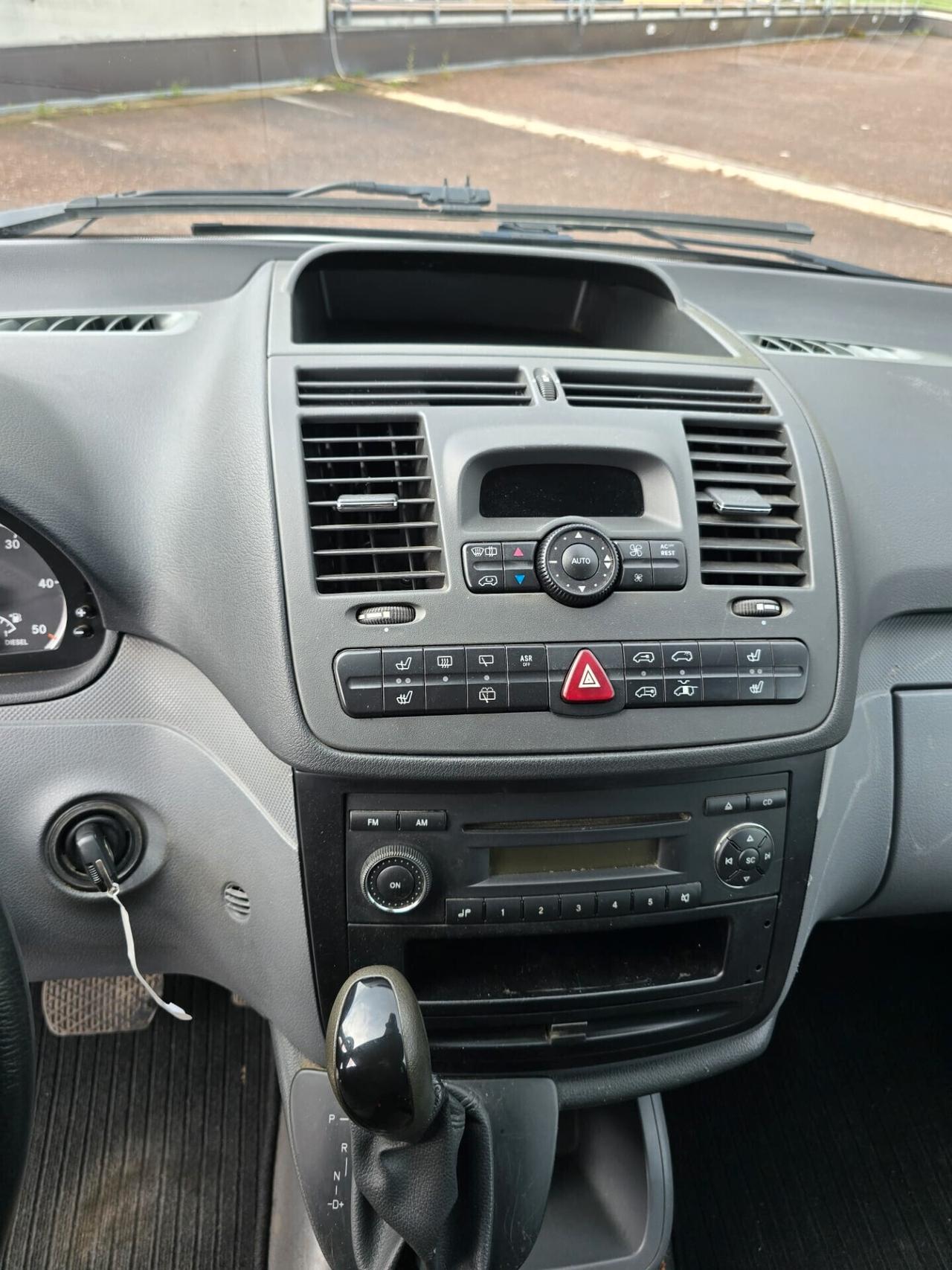 Mercedes-Benz Vito 3.0 120 CDI lang Effect