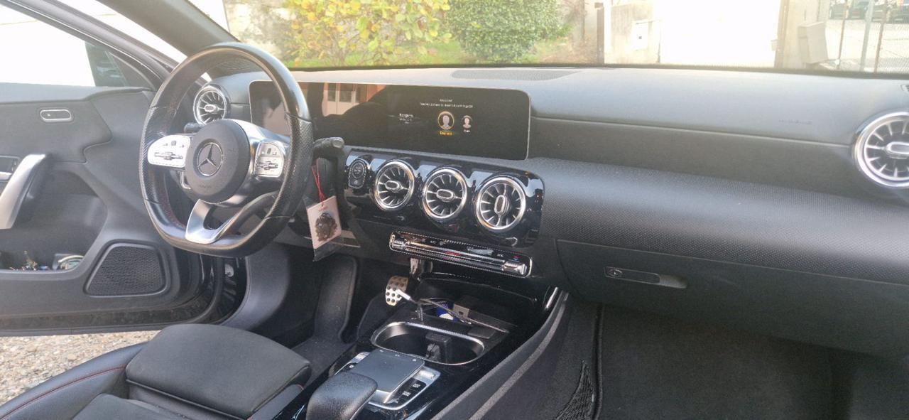 MERCEDES-BENZ A 250 Automatic 4Matic AMG Line Premium