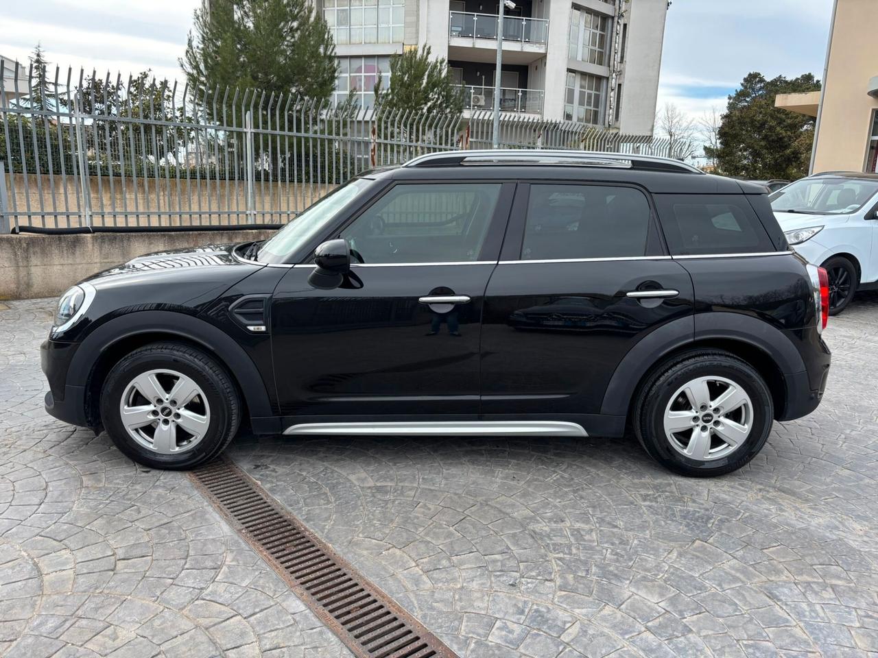 MINI ONE D COUNTRYMAN 1.5d BUSINESS AUTOMATICA