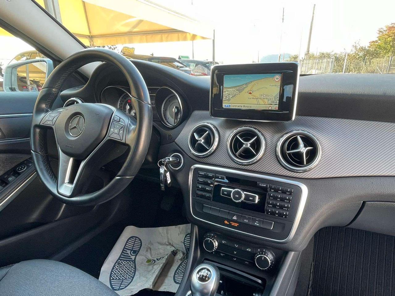 Mercedes-benz GLA 200 CDI Premium