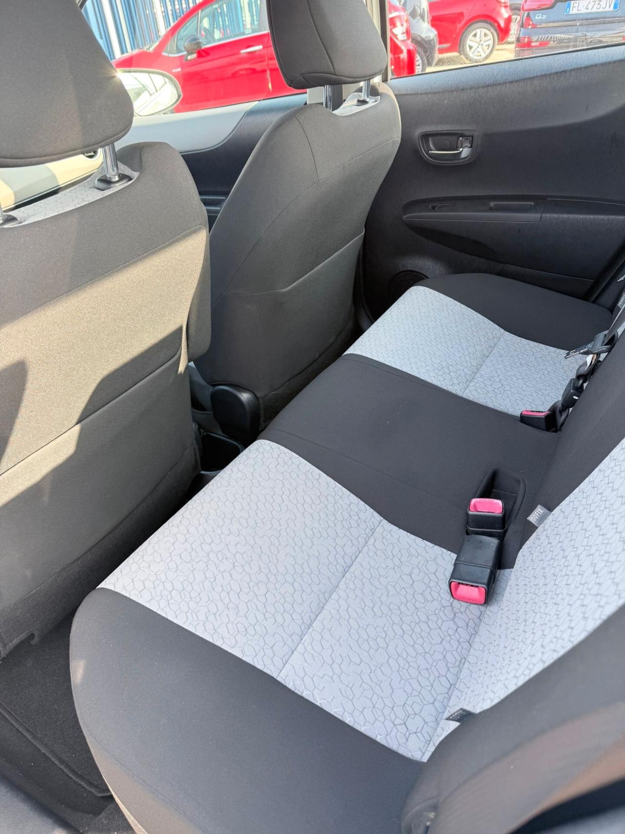 Toyota Yaris 1.4 D-4D 5 porte Lounge