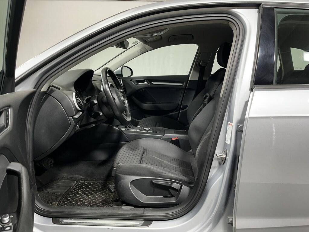 Audi A3 Sportback 1.6 tdi Ambition 110cv s-tronic E6