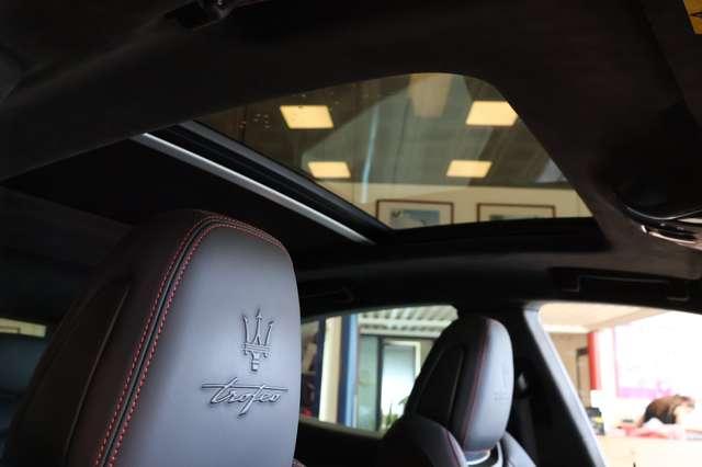 Maserati Levante Levante 3.8 V8 Trofeo 580cv auto MY22 - TETTO
