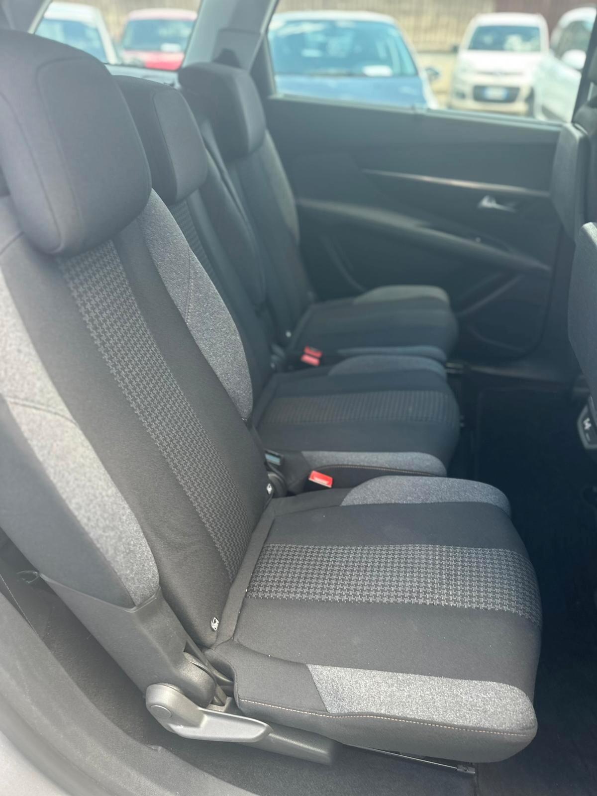 Peugeot 5008 BlueHDi 130 S&S EAT8 Allure