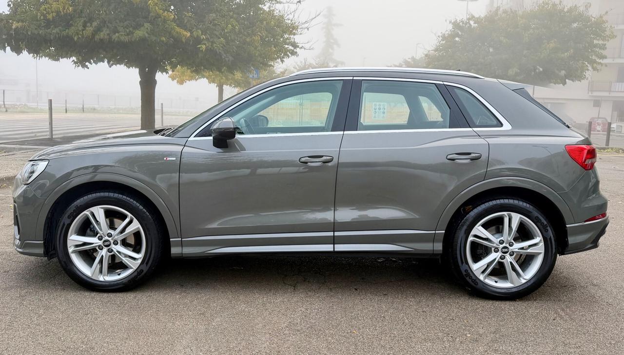 Audi Q3 35 2.0 Tdi 150CV S line STronic