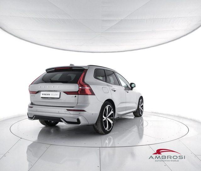 VOLVO XC60 B4 automatico Plus Dark