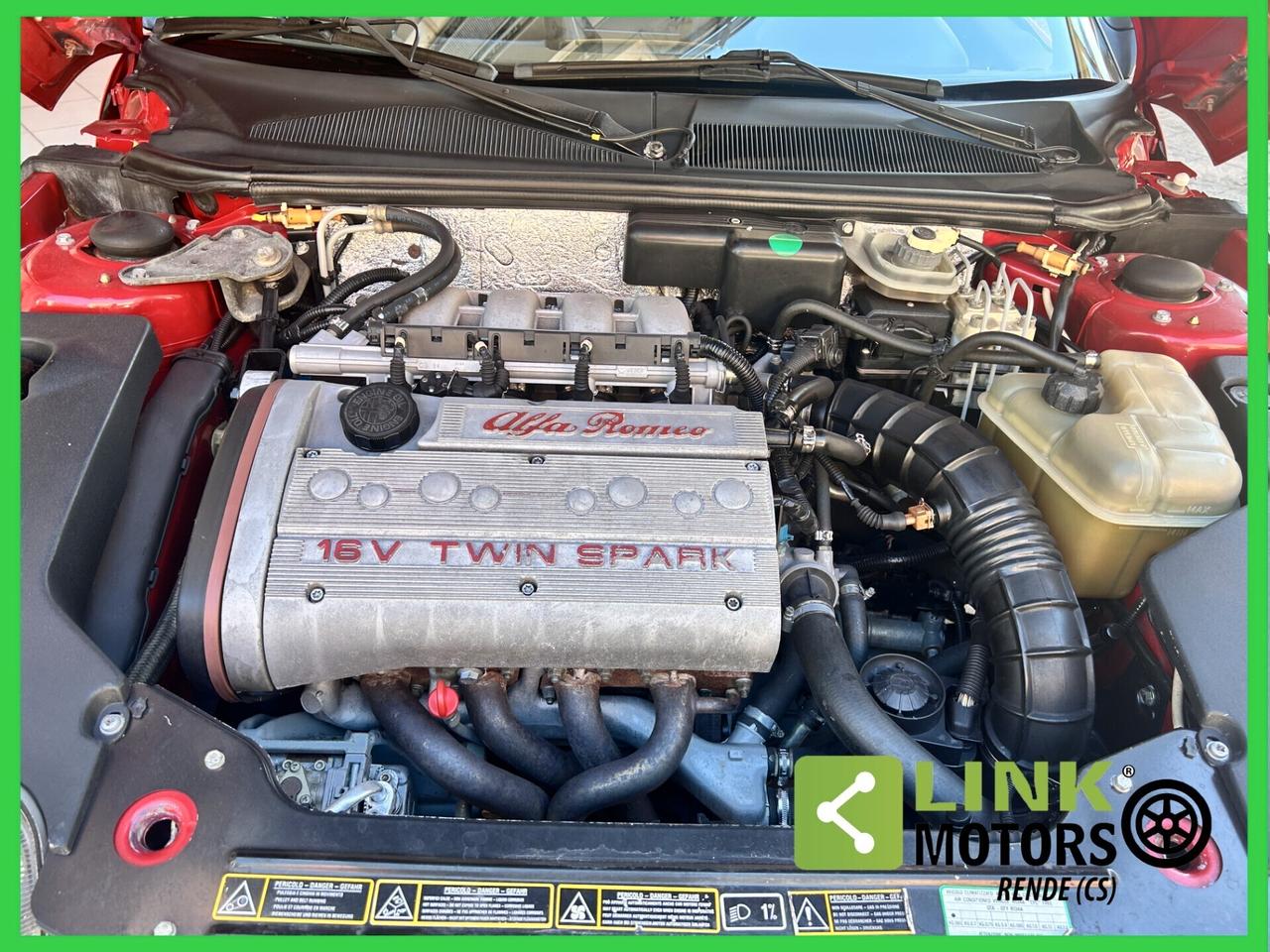 Alfa Romeo Spider 2.0i 16V Twin Spark cat 04/1995