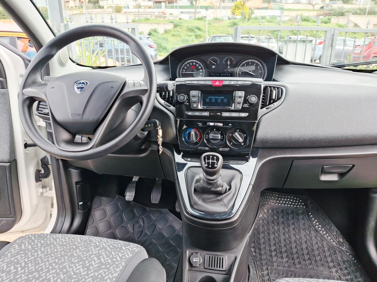 Lancia Ypsilon 0.9 TwinAir 5 porte Metano Ecochic Gold