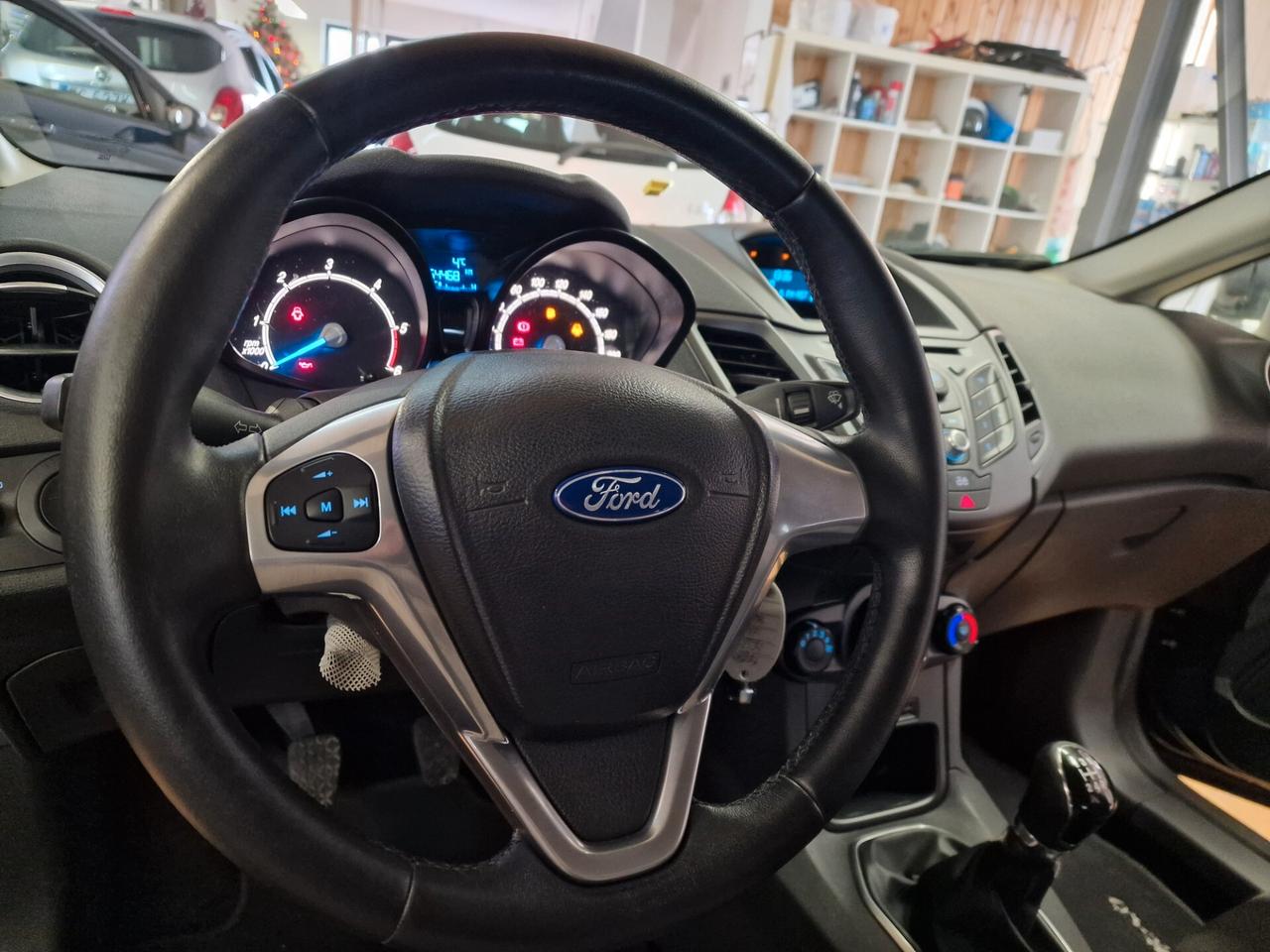 Ford Fiesta 1.5 TDCi 75CV 5 porte Titanium