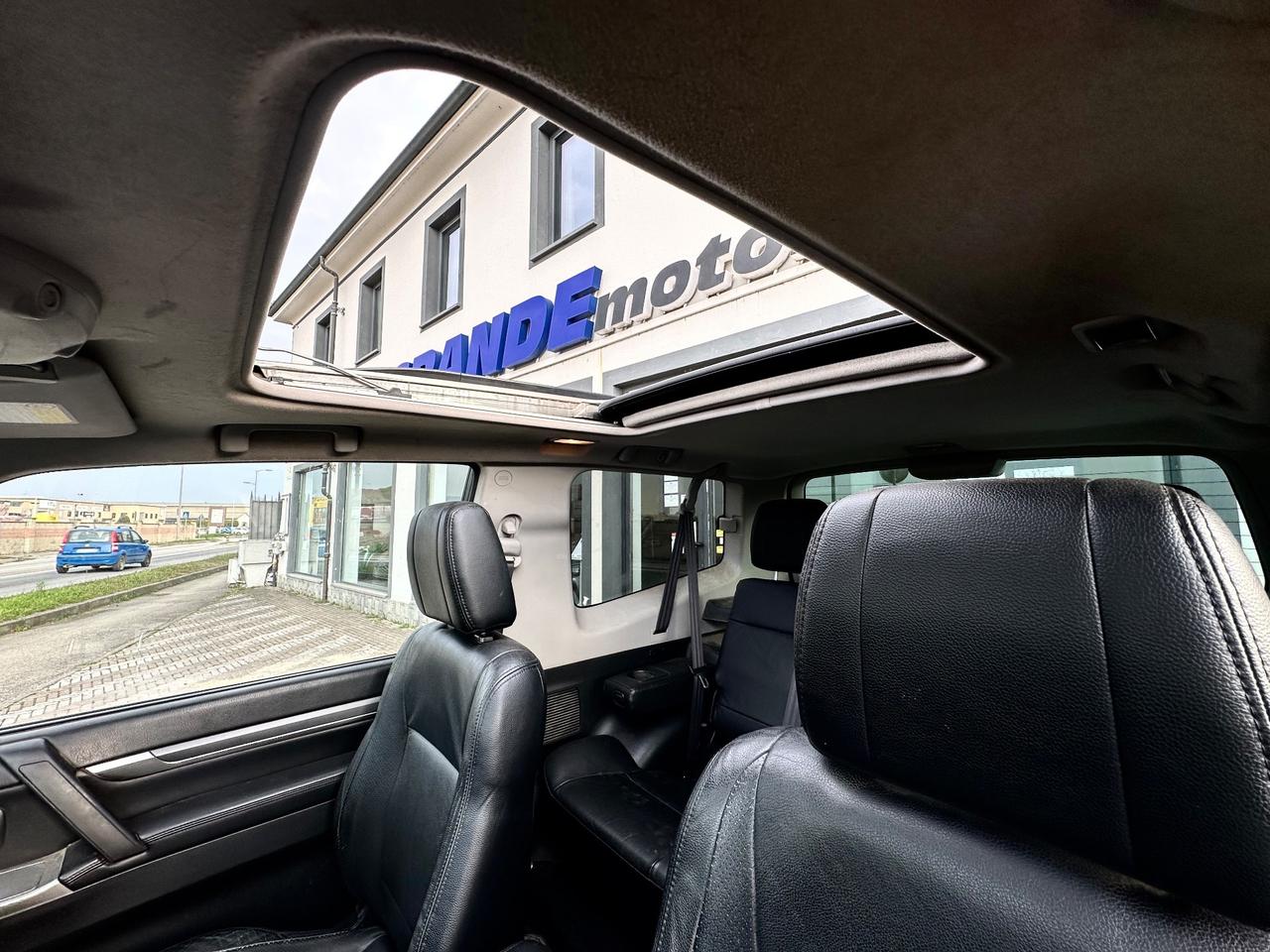 Mitsubishi Pajero 3.2 DI-D 16V aut. 3p. Instyle GANCIO TRAINO