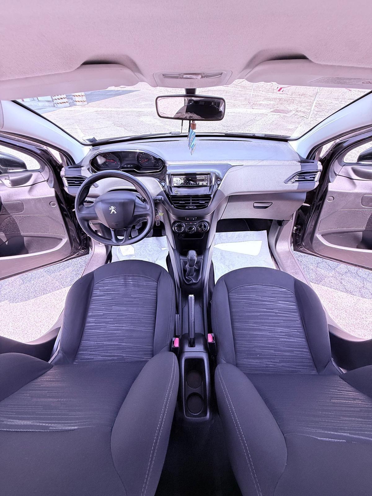 Peugeot 208 1.4 HDi 68 CV 5 porte Ok neopatentati