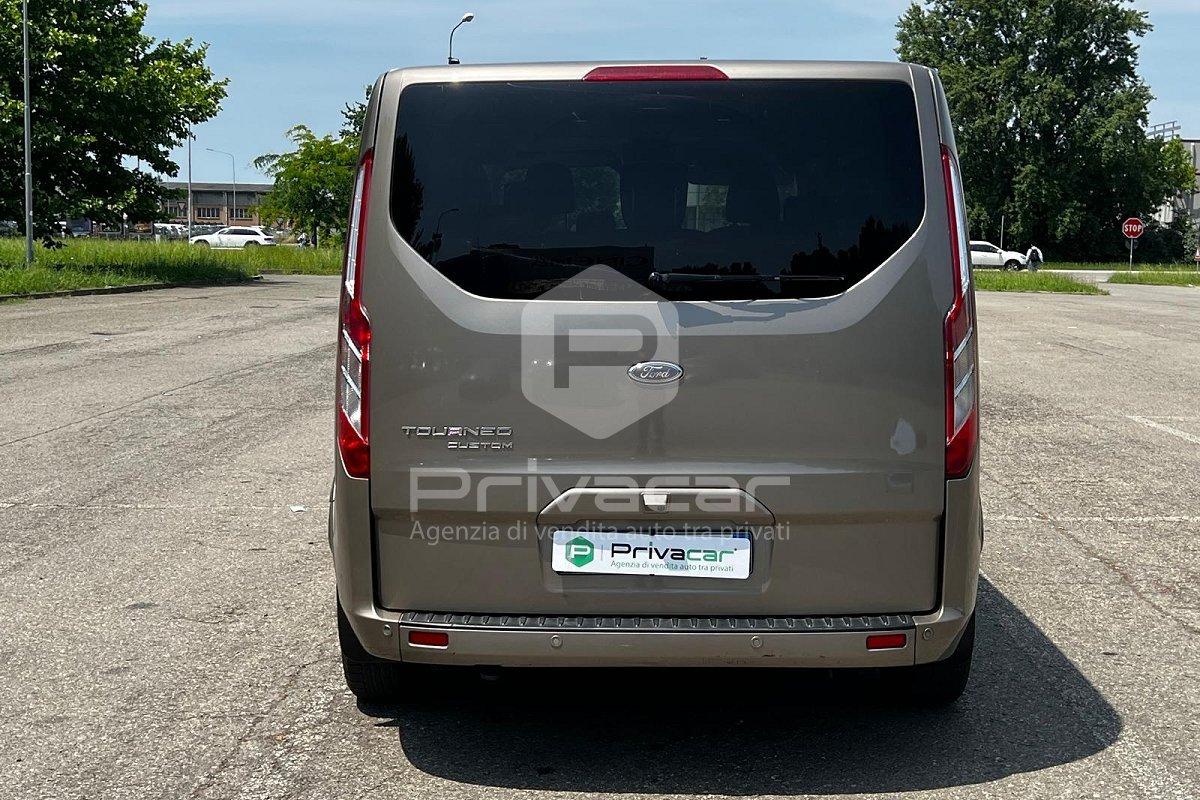 FORD Tourneo Custom 320 2.0 TDCi 185CV aut. PC Titanium