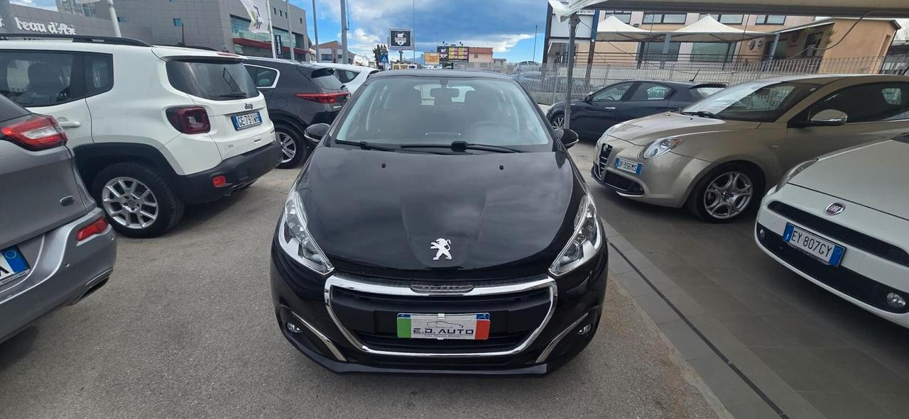 Peugeot 208 PureTech 82 5 porte Allure