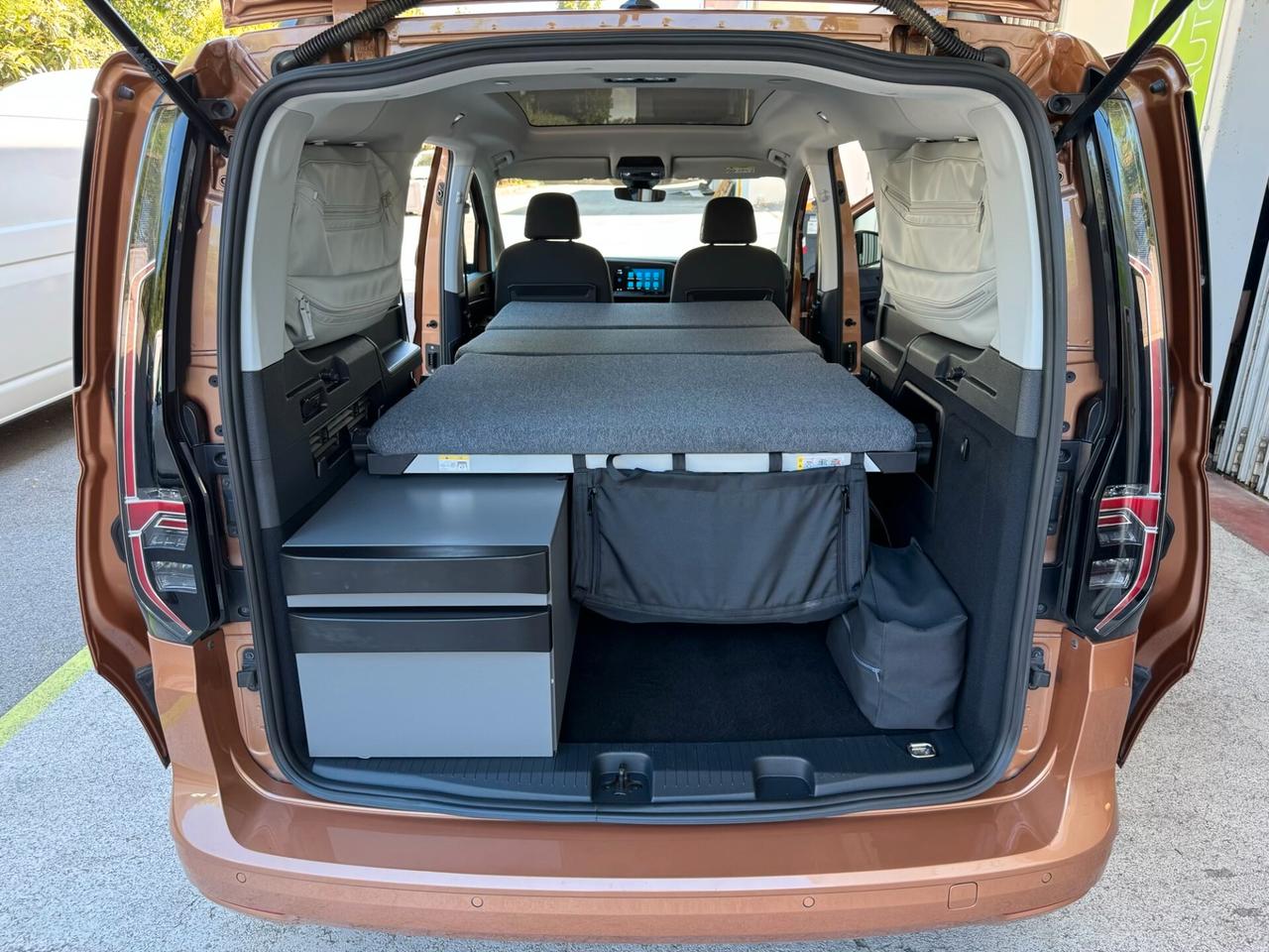 Volkswagen Caddy CALIFORNIA MAXI 2.0TDI DSG CAMPER
