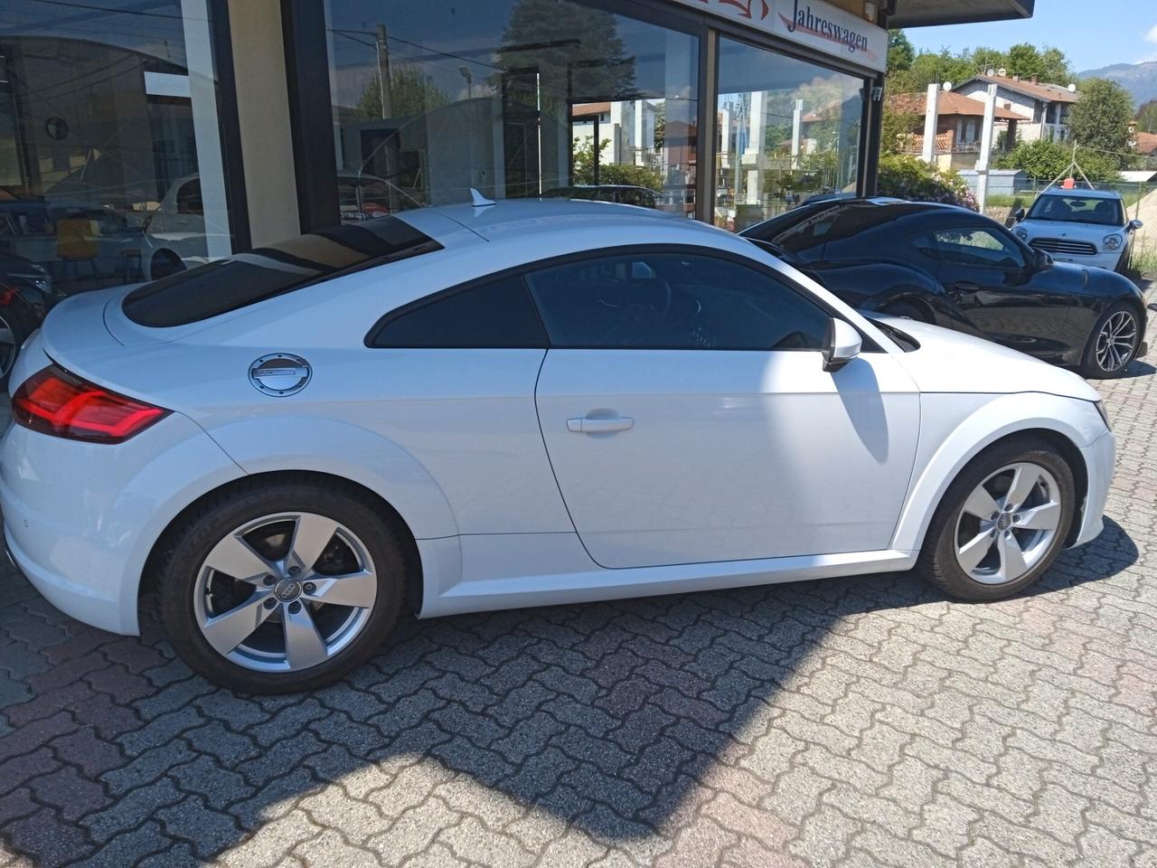 Audi TT DESIGN DSG LED NAVY SENS PARK CRUISE CONTROL SEDILI RISCALDATI PRONTA CONSEGNA