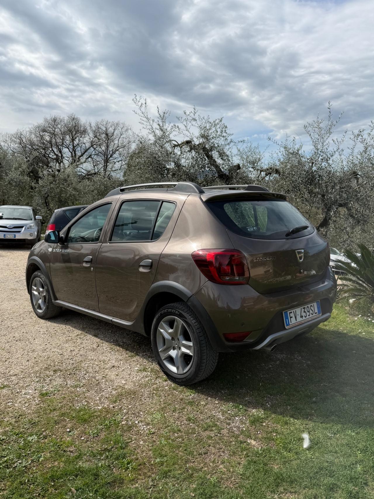 Dacia Sandero Stepway 1.0 TCe 100CV ECO-G 15th Anniversary