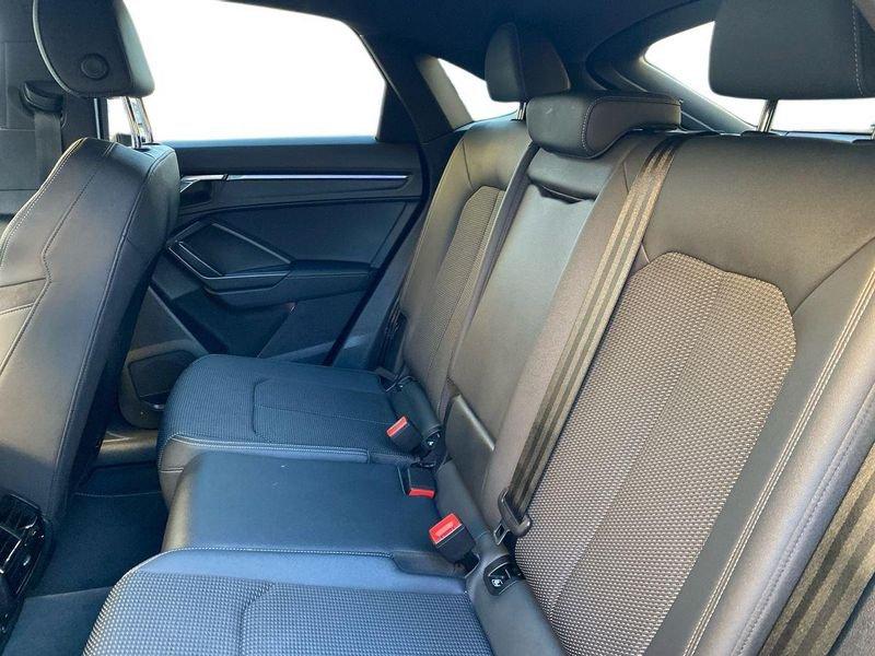 Audi Q3 Sportback 35 2.0 tdi S line edition s-tronic