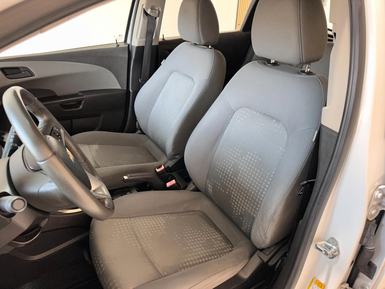 Chevrolet Aveo 1.2 70CV 5 porte LS - KM 65.000 - NUOVA!!!!