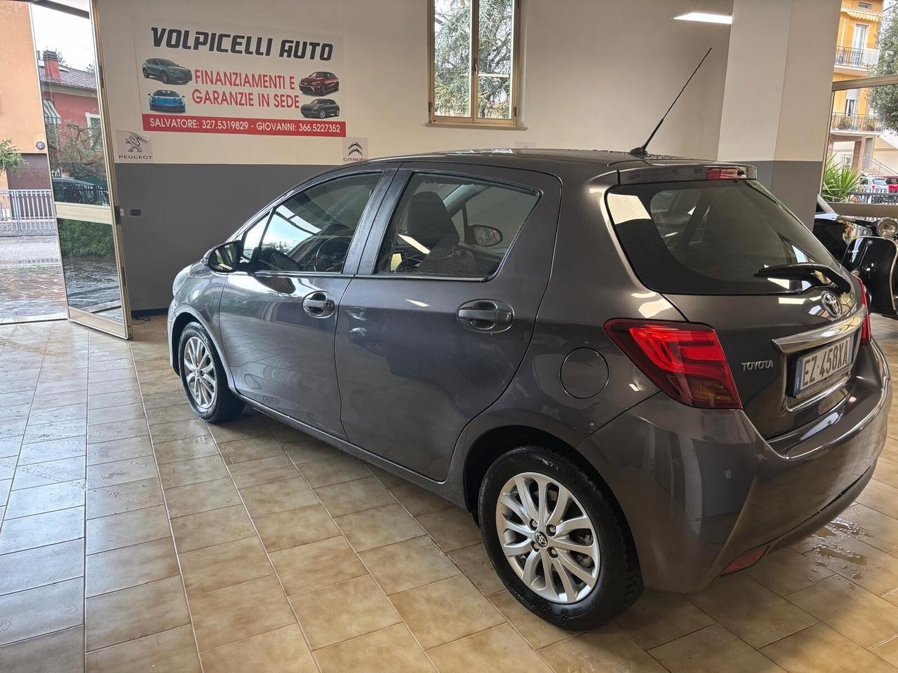 TOYOTA YARIS ANNO 2015 BZ 1.0 ADATTA NEOPATENTATI KM 170 MILA