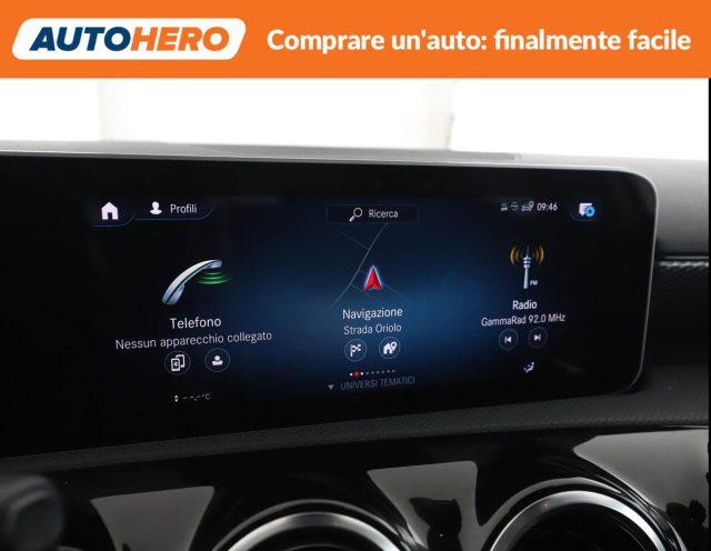MERCEDES-BENZ A 200 d Automatic Premium