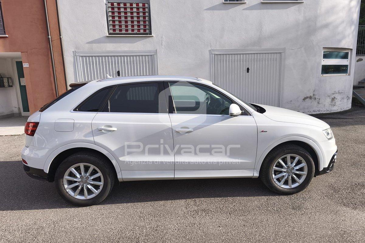 AUDI Q3 2.0 TDI quattro S tronic Business Plus