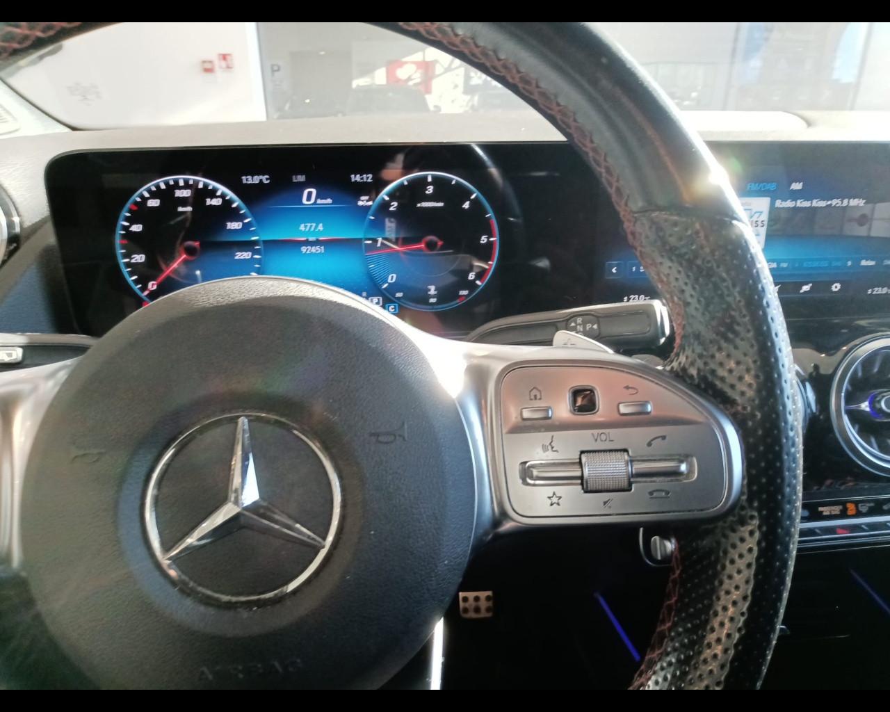Mercedes-Benz GLA-H247 2020 - GLA 180 d Premium auto