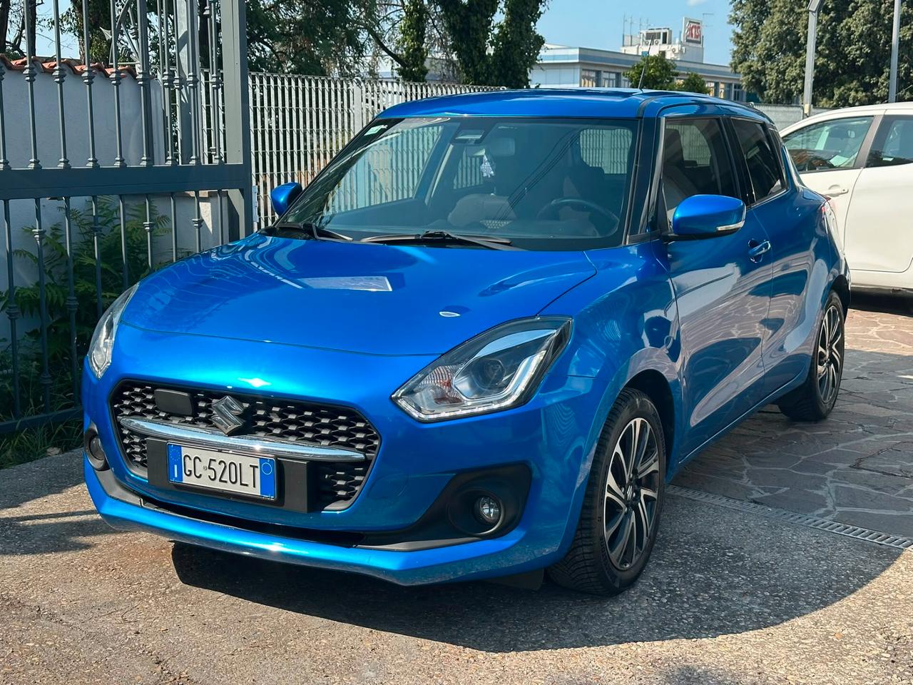 Suzuki Swift 1.2 Hybrid Top
