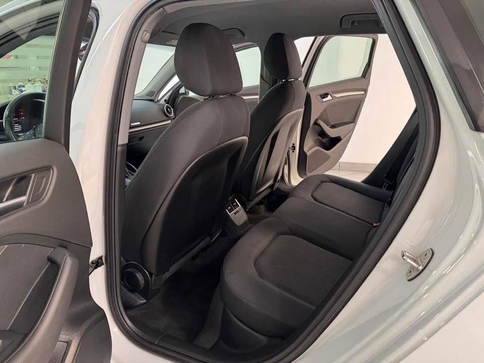 Audi A3 SPB 30 1.6 TDI S-Line STronic 116/CV 2019