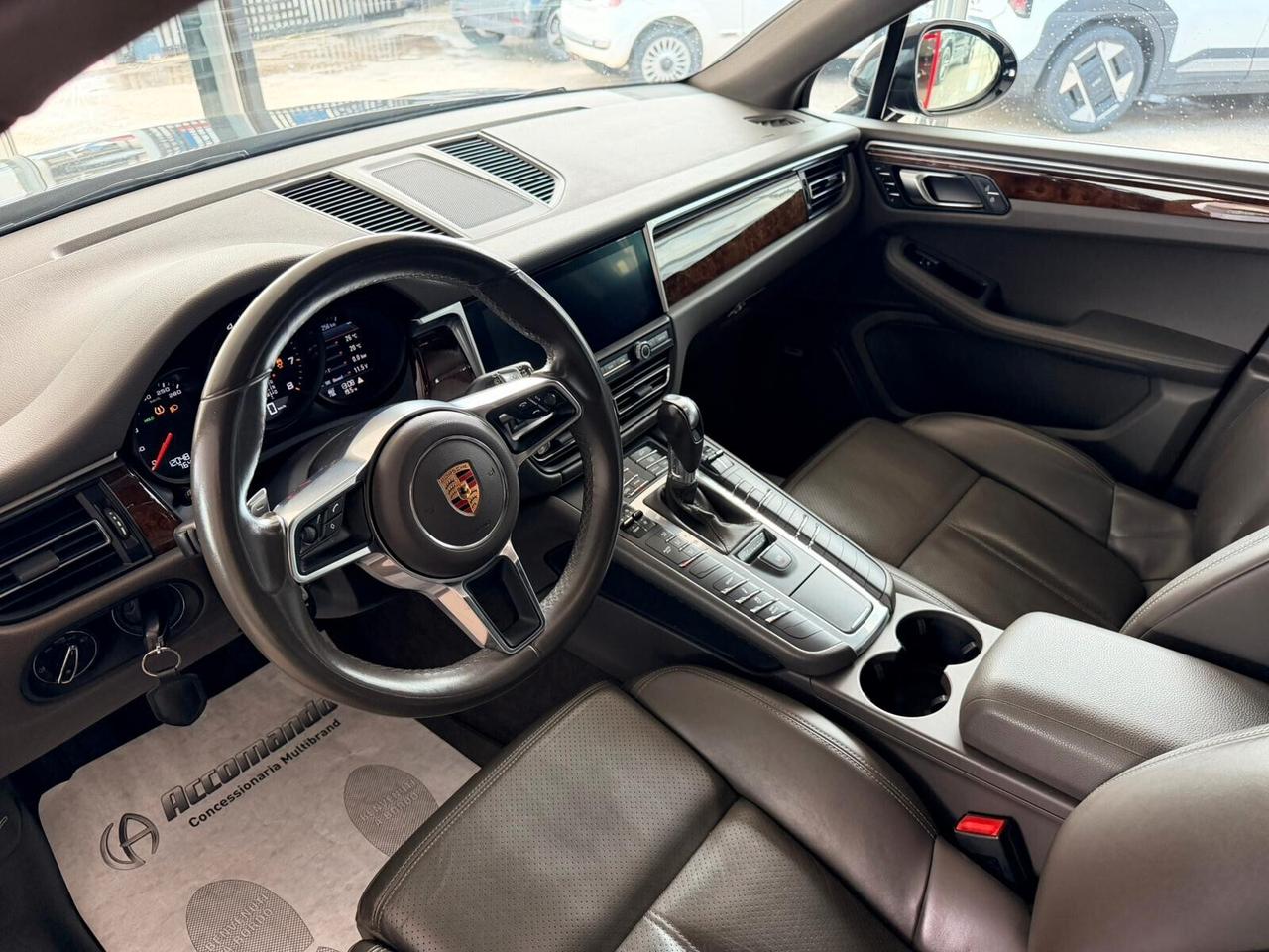 Porsche Macan 2.0 245CV PDK