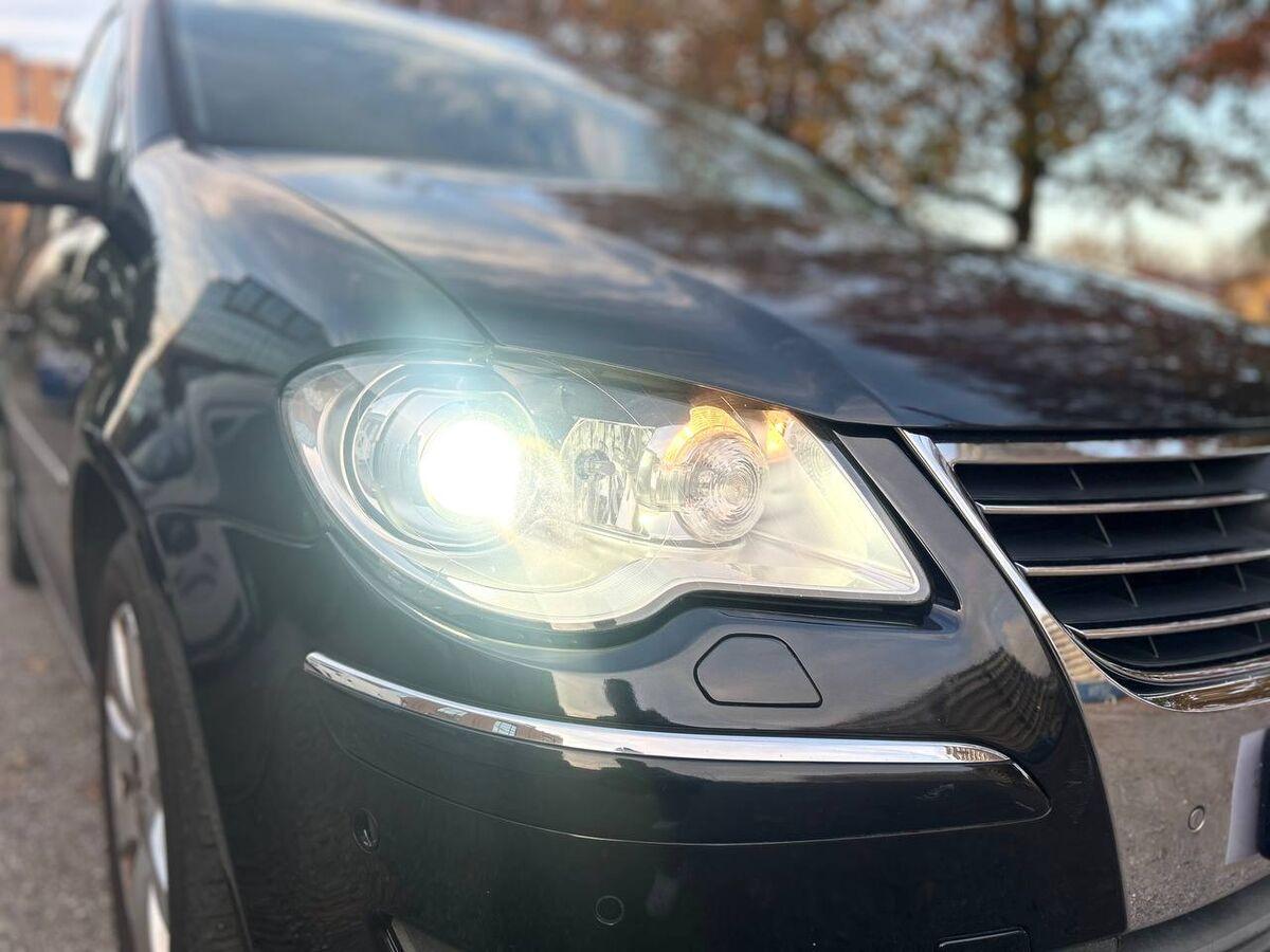 Volkswagen Touran 2.0 tdi Highline 170cv dsg dpf