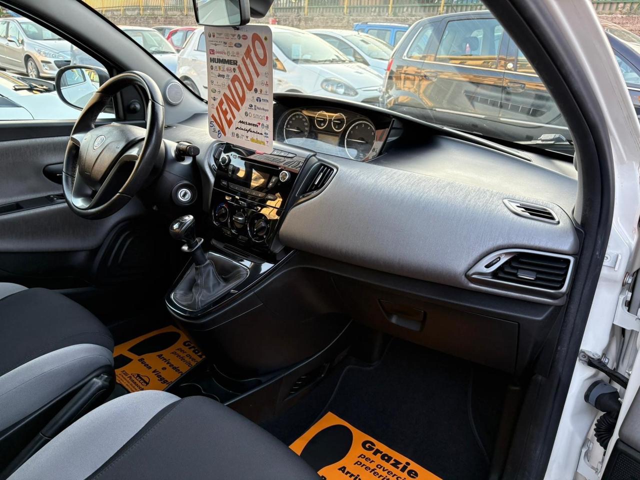 LANCIA YPSILON 1.3 DIESEL 95 (CV) 2014
