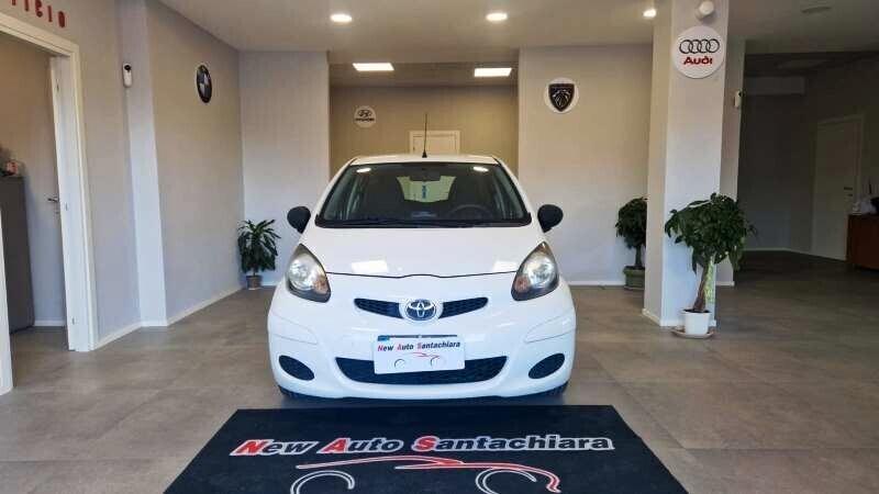 Toyota Aygo 1.0 12V VVT-i 68 CV Sol Connect