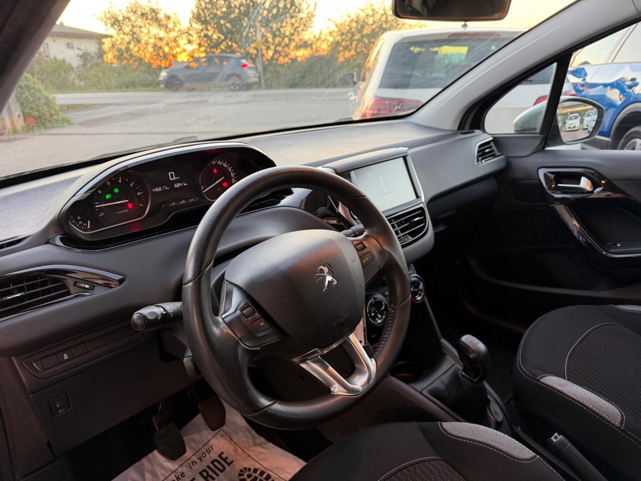 Peugeot 208 1.2 Benzina Neopatentati