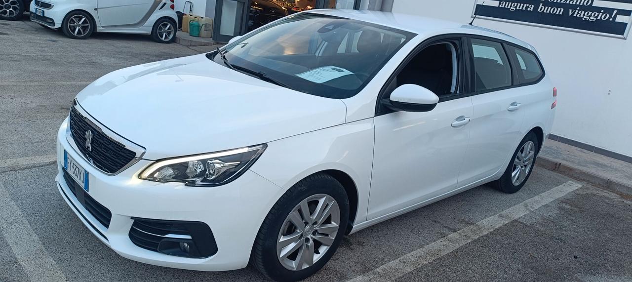 Peugeot 308 BlueHDi 120 S&S Business