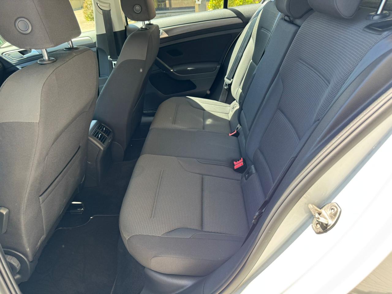 Volkswagen Golf 1.6 TDI 115 CV 5p. Business BlueMotion Technology