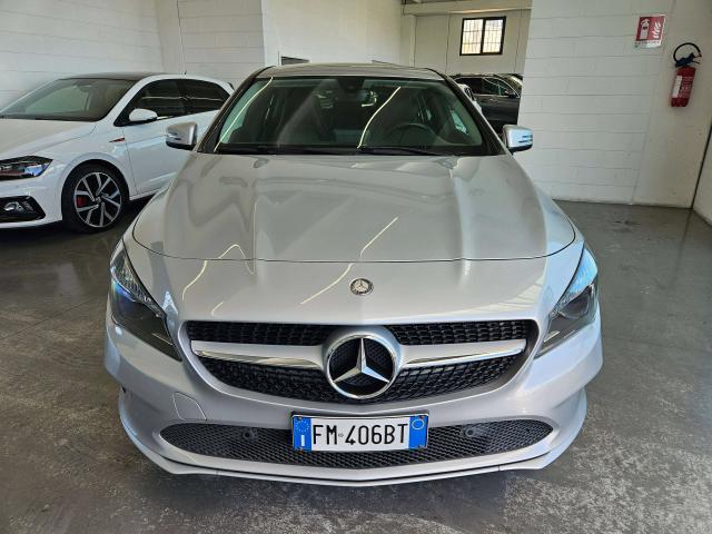 Mercedes-Benz CLA 200 2017 Premium AUTOMATICO 136CV