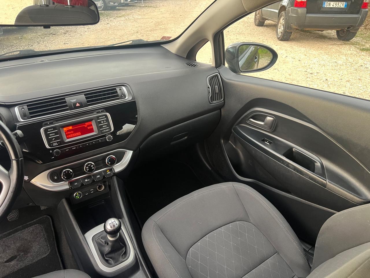 Kia Rio 1.2 5p.GPL NEOPATENTATI PERMUTE RATE GARANZIA