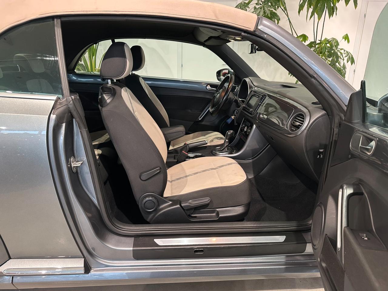 Volkswagen Maggiolino Cabrio 2.0 TDI Design BlueMotion Technology