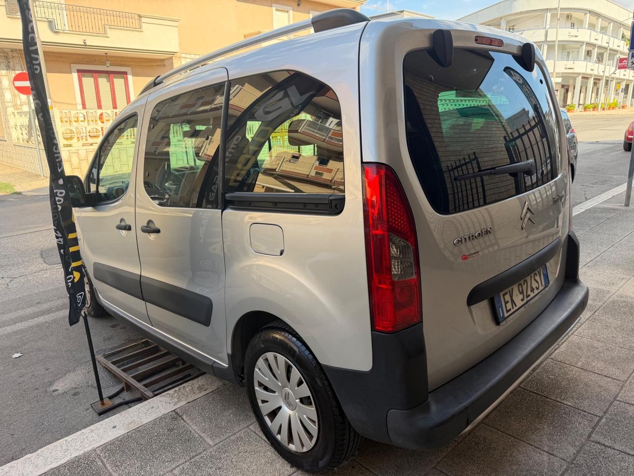 Citroen Berlingo 1.6 e-HDi 110FAP airdream CMP6 XTR Theatre