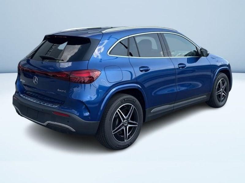 Mercedes-Benz EQA 300 4MATIC AMG Line Advanced