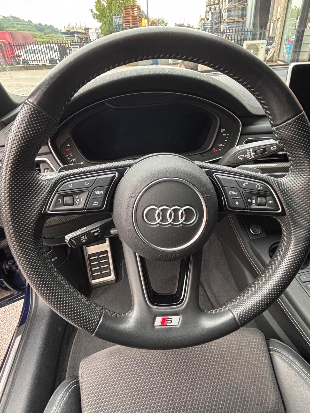 Audi A4 Avant 40 TDI S tronic S line edition