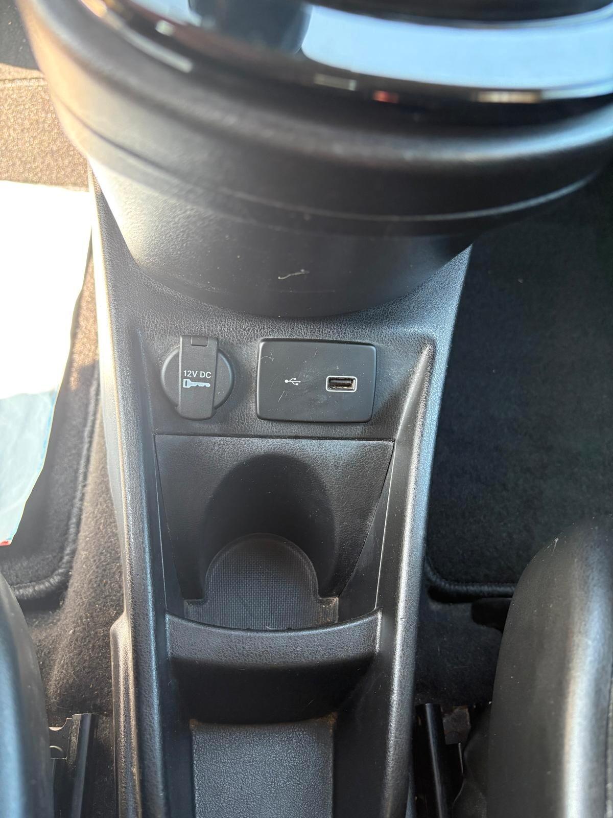 Lancia Ypsilon 1.2 69 CV 5 porte S&S Gold