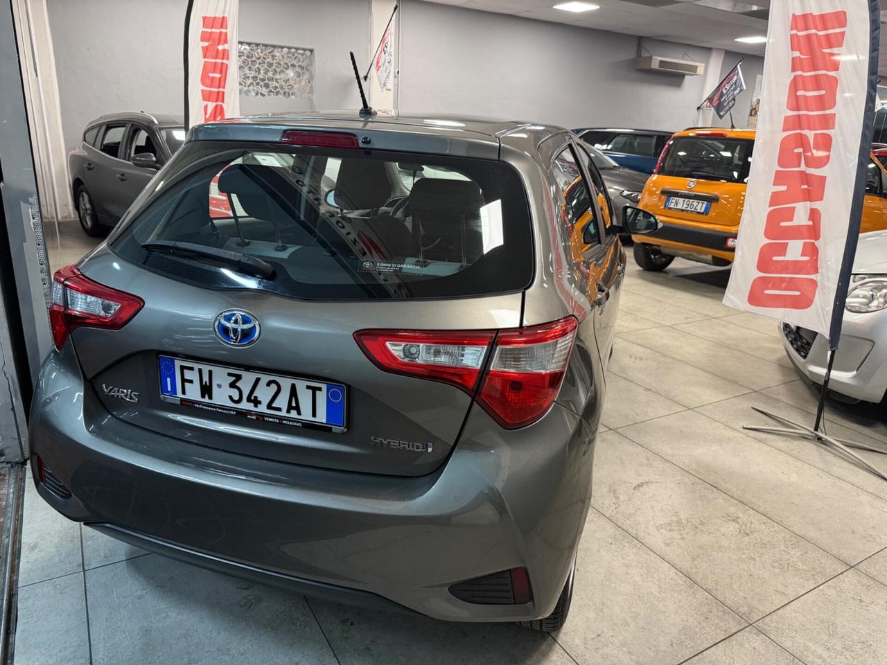 Toyota Yaris 1.5 Hybrid Grey Edition Auto 73CV