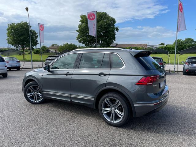 VOLKSWAGEN Tiguan 2.0 TDI DSG Advanced R-LINE BlueMotion Technology