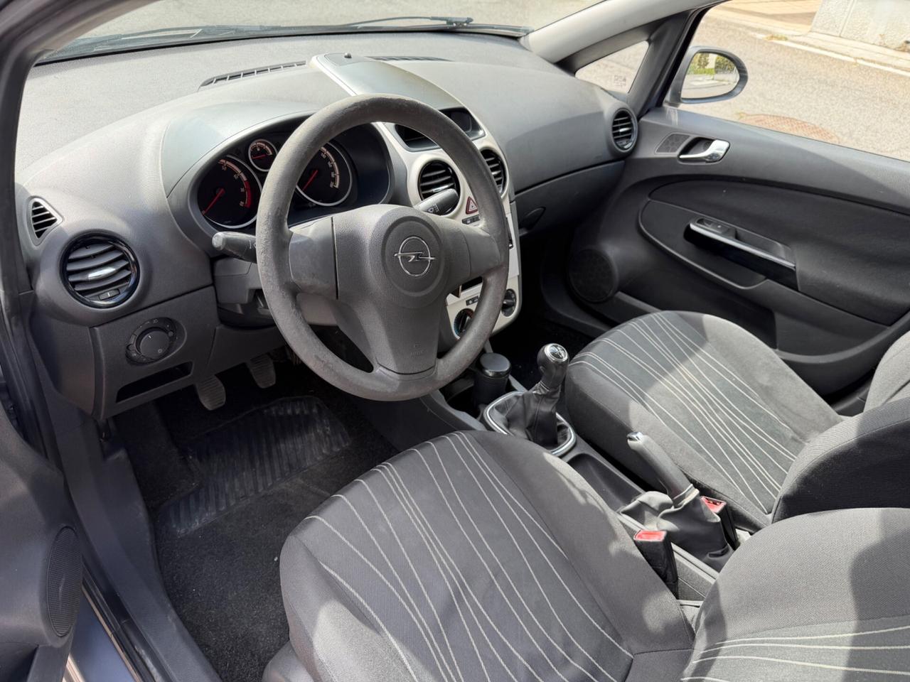Opel Corsa 1.2 5 porte Enjoy