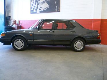 Saab 900 i turbo 4 porte perfetta clima