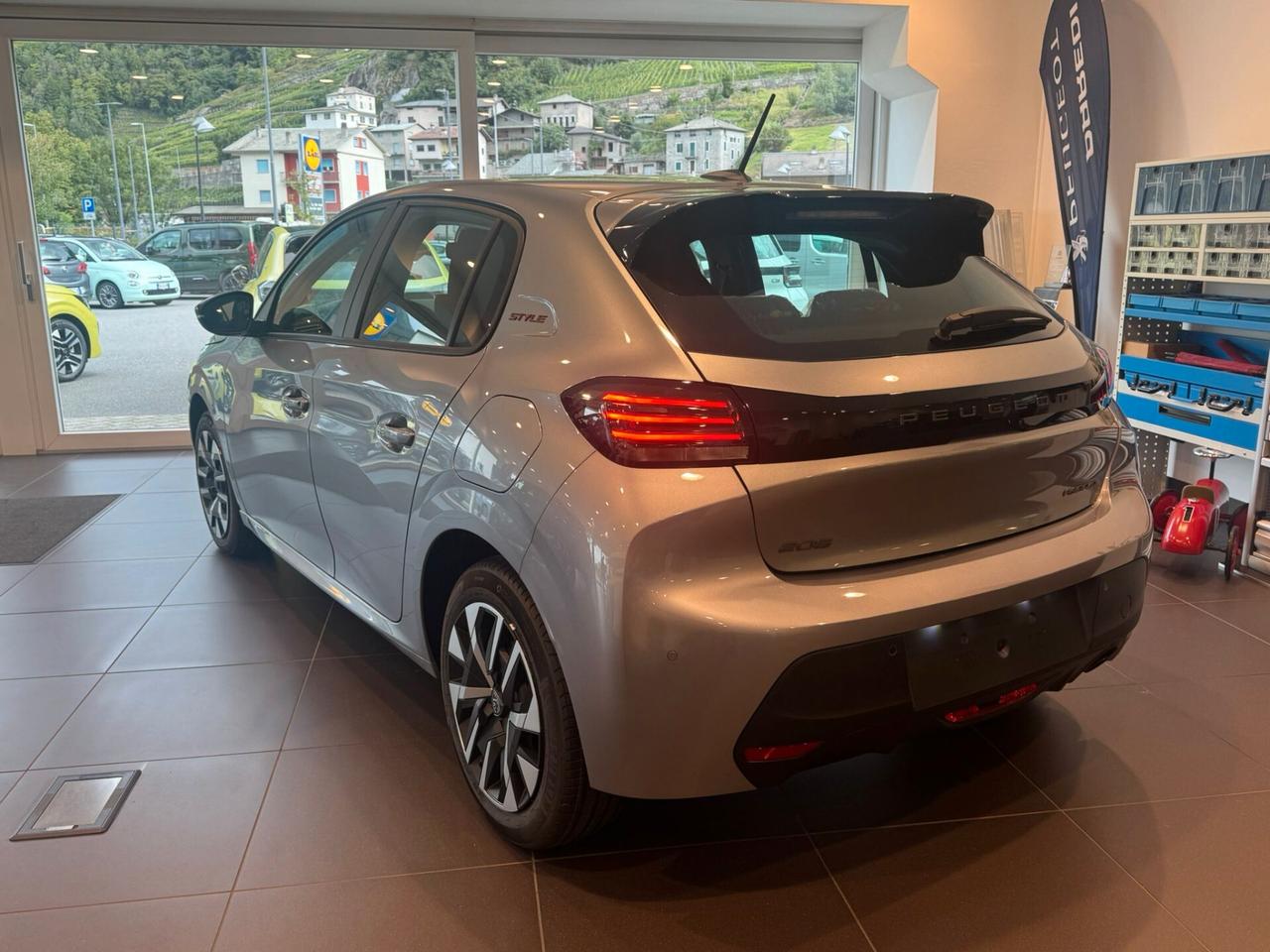 Peugeot 208 Hybrid 110 e-DCS6 Style